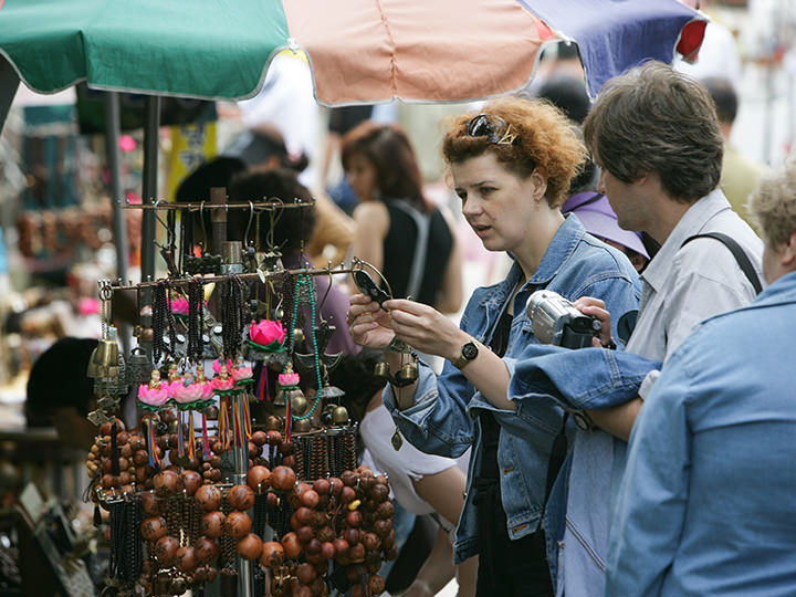 可以看到各种纪念品