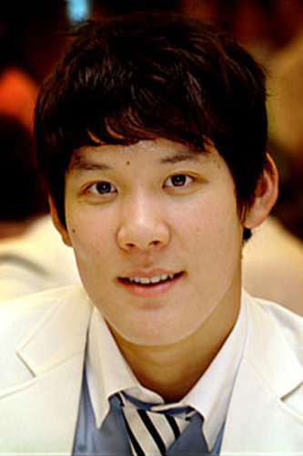 游泳:朴泰桓  (因获得奥运会冠军而被免役)