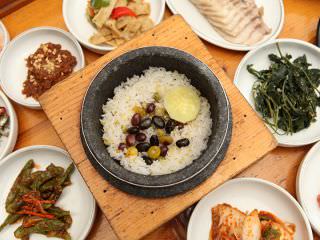 营养丰富的五谷饭