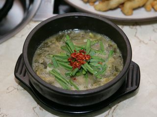 在本店点硫磺熏制鸭肉火锅赠送泥鳅汤