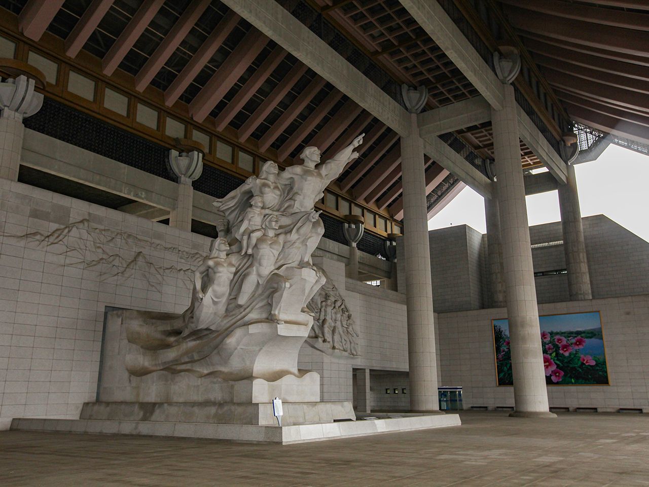 不屈的韩国人雕像