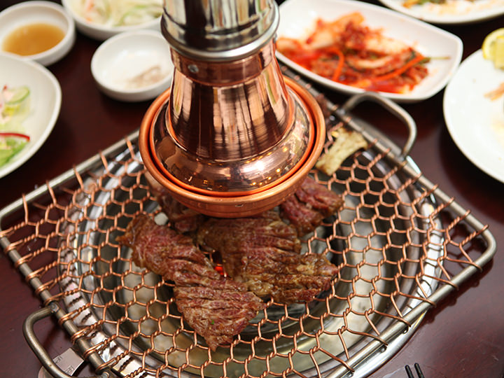 景福宫烤肉店
是一家回头客多得数不胜数的烤肉店。