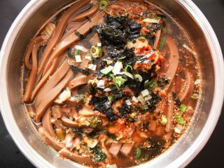 垂涎欲滴的橡子凉粉