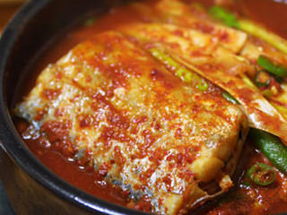 南大门市场红烧带鱼胡同