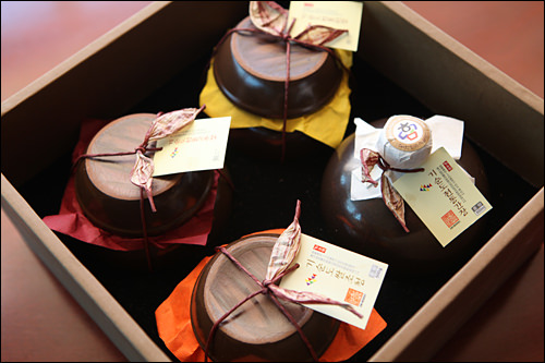 酱油、大酱、辣椒酱、大米糖稀礼盒(各500g)140,000韩元