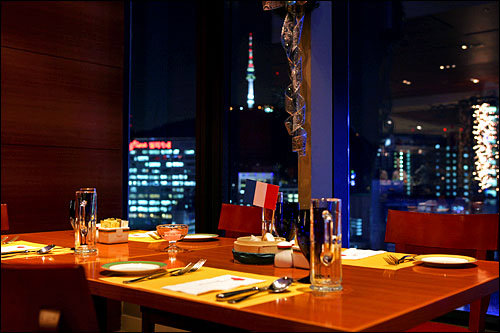 白天和晚上完全不同的风景