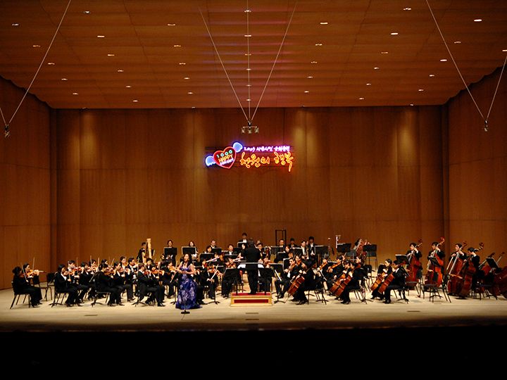 《千元的幸福》等为市民们举办的文化演出