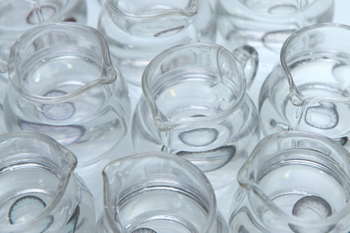 样品在迷你型玻璃容器中