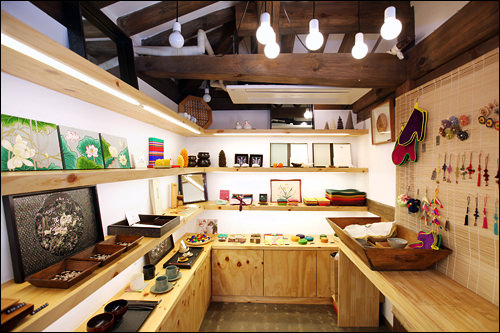 入口处的礼品店