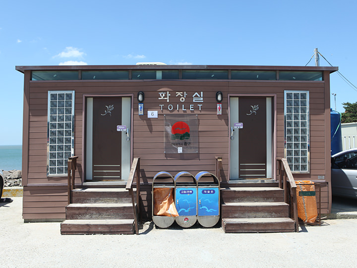 海边增设的洗手间