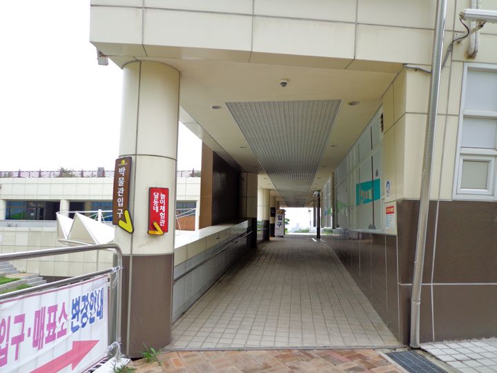 入口位于地上1层