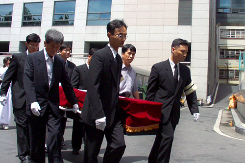 韩国的葬礼 韩国文化与生活 韩国旅游网 韩巢网