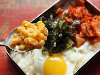 便当中放入黄油玉米会更好吃