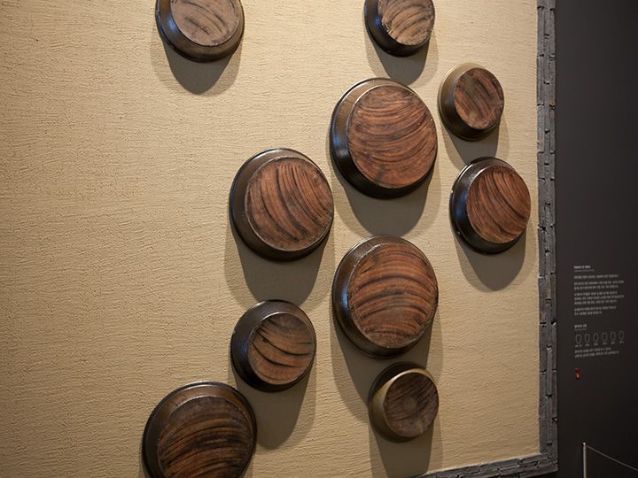 泡菜坛盖子形象的艺术作品