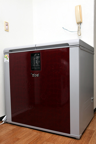 韩国知名品牌三星zipel的泡菜冰箱