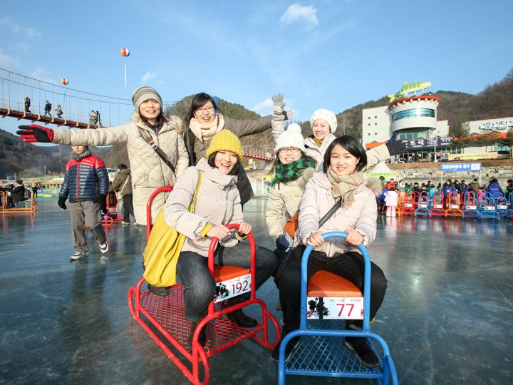 来来来,大家都上来了没?出发!