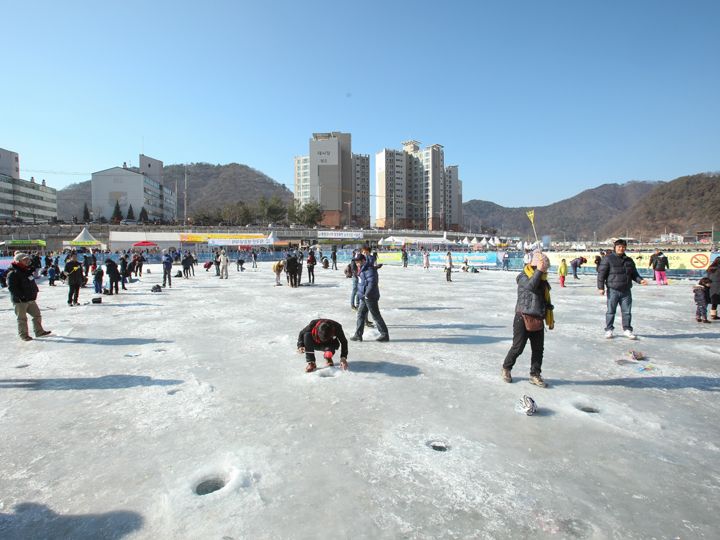 外国人专用冰钓场