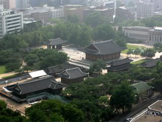 位于首尔市中心的“德寿宫”