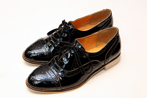 牛筋底皮鞋
39,900韩元