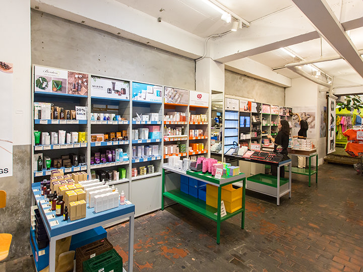 许多小众品牌的化妆品入驻