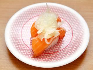 能一口吃下的洋葱三文鱼