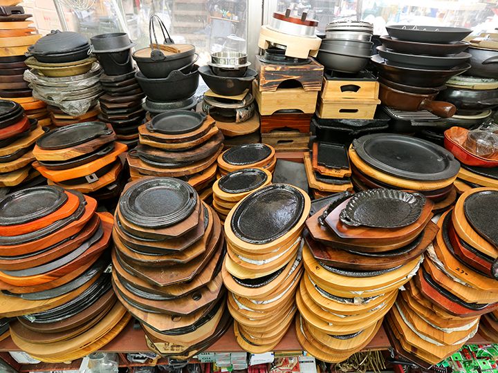 琳琅满目的铁板