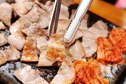 五花肉
肥瘦相间的五花肉,与烧酒堪称绝配