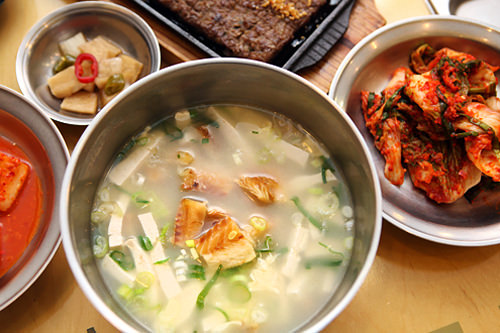 清淡可口的干明太鱼汤