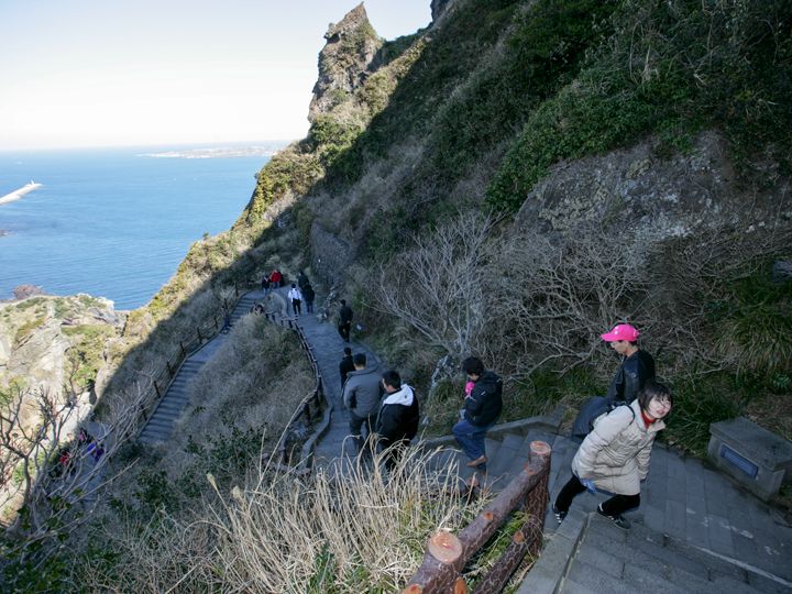通往山顶的台阶
