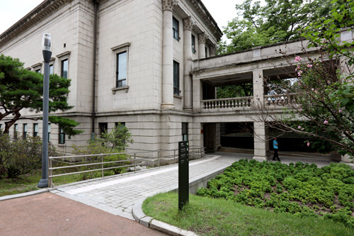 设在1层的轮椅坡道