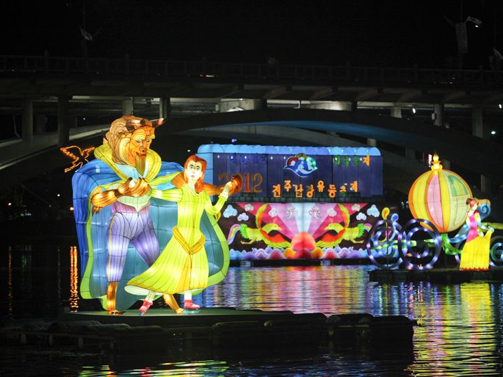 还有大家耳熟能详的童话人物