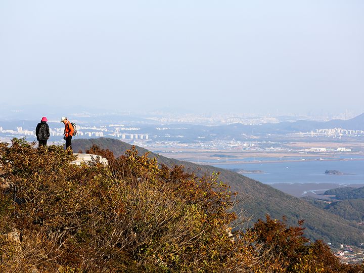 山顶上可望到360度全景