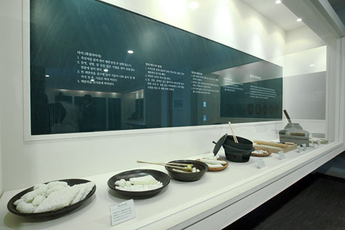 韩果博物馆“韩佳院”
不仅展示韩果,也有销售区,也进行韩果制作体验活动。