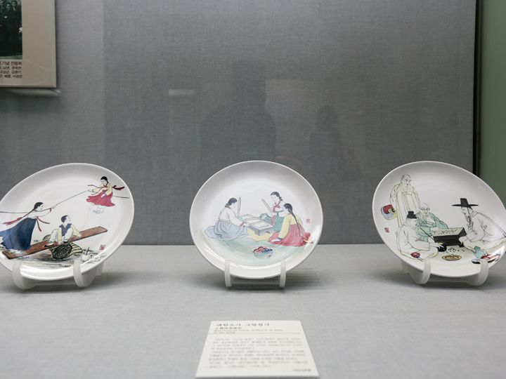 大韩陶器风俗画食器