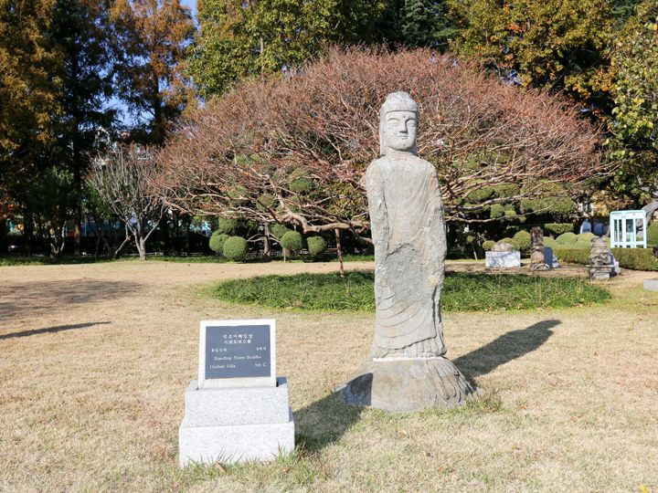 石造如来立像(统一新罗,9世纪)