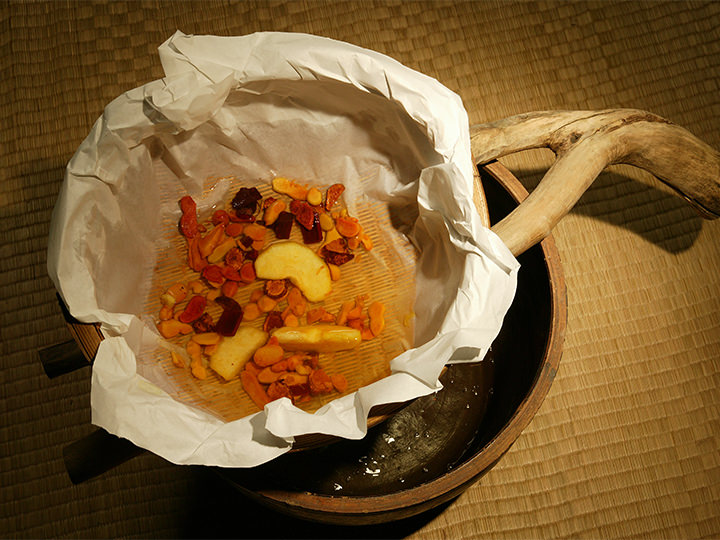 用传统方法酿造的梨姜酒