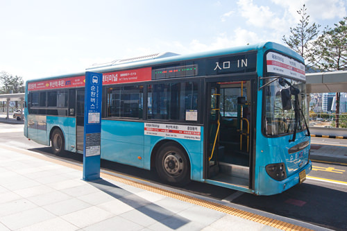 循环巴士:2层3号出口前