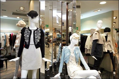 年轻女性的江南购物之旅 韩国旅游攻略 韩国旅游网 韩巢网