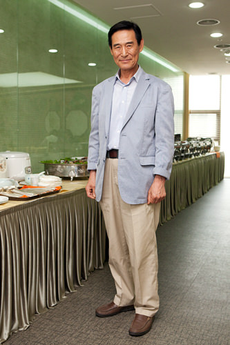 关系:新郎父亲的朋友
夏天举行的婚礼,选择了比平时让人更加清爽的绿色系列