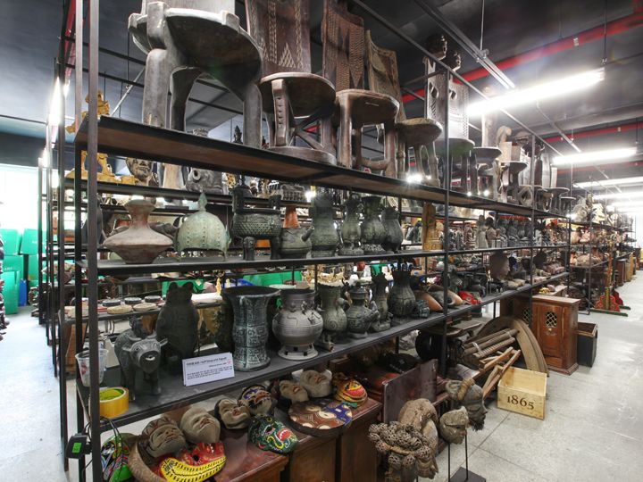 琳琅满目的艺术品