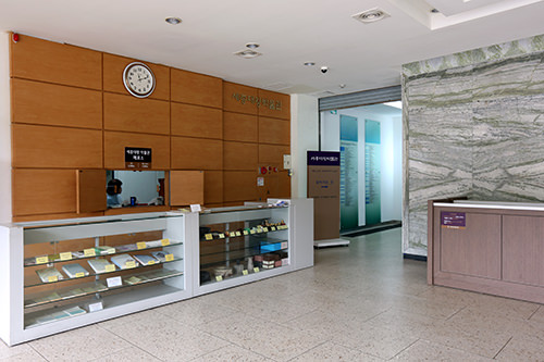 售票处、纪念品店(1层)