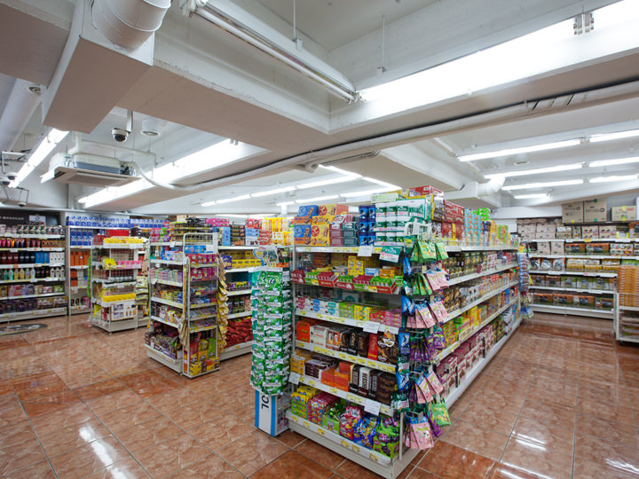 开阔的购物空间