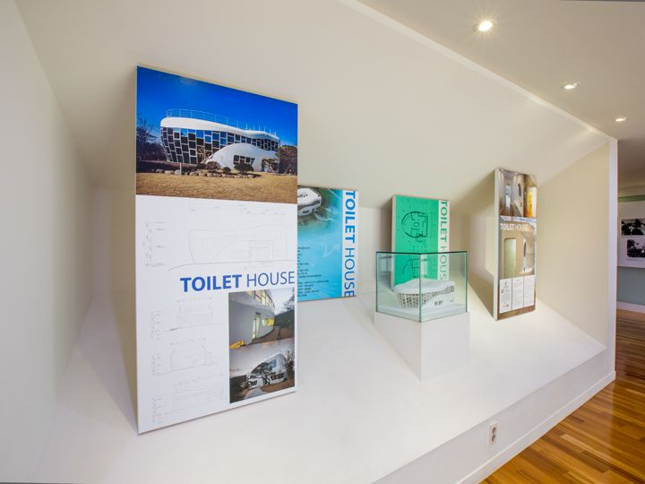 博物馆的缩略图,从顶上看为一个坐便器