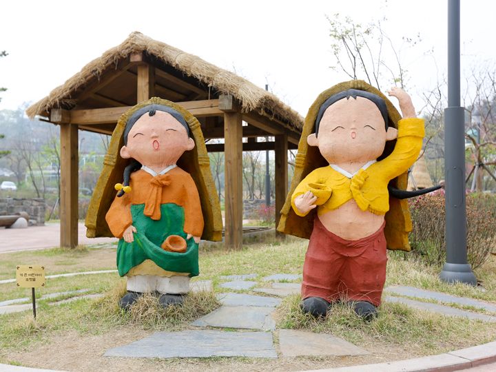 尿床的小朋友戴着簸箕去领盐的风俗