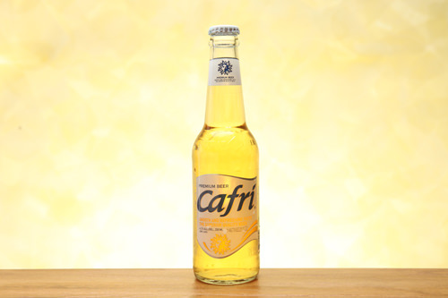 cafri
透明瓶装的cafri,低热量,低酒精度。瓶盖用手可轻易开启。
试饮感想:不像啤酒,不太苦,有品位的味道。
