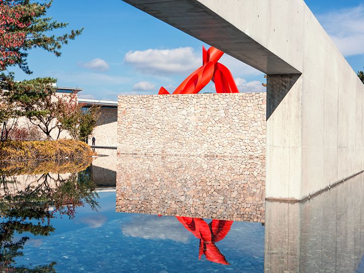 藏在建筑里的水园入口