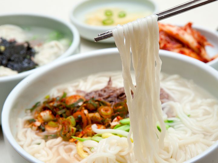 劲道十足的龙须面