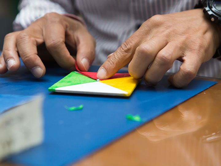 贴上三角形的韩纸