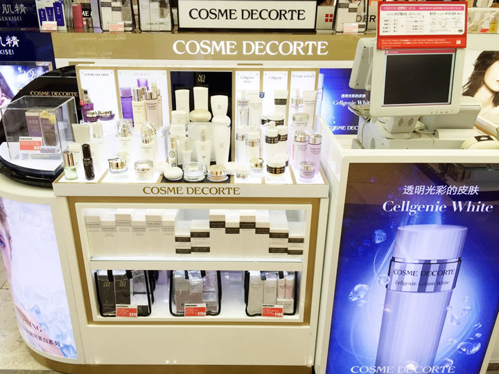 【乐天免税店 仁川机场店】
地址:仁川广域市中区云西洞2851,仁川国际机场3层航站楼(地图)
交通:仁川国际机场内