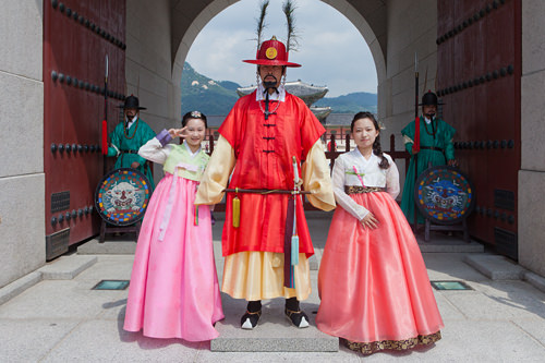 光化门前,和守门将大叔来一张是必须的